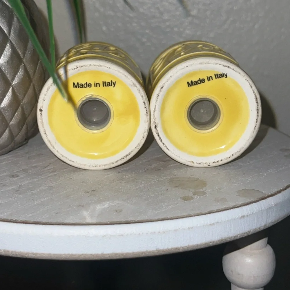 Vintage Yellow Made in‎ Italy Ceramic Salt and Pepper Shaker Set